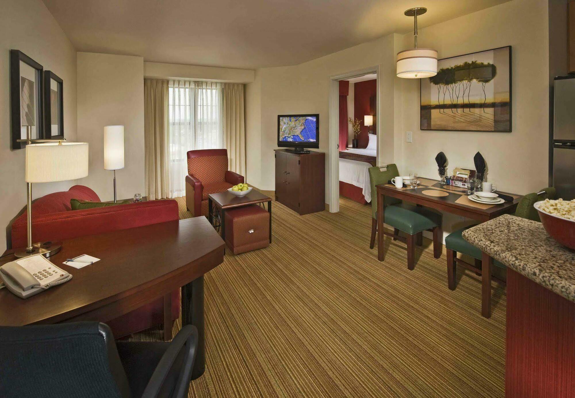 Residence Inn By Marriott Springfield Old Keene Mill Quarto foto
